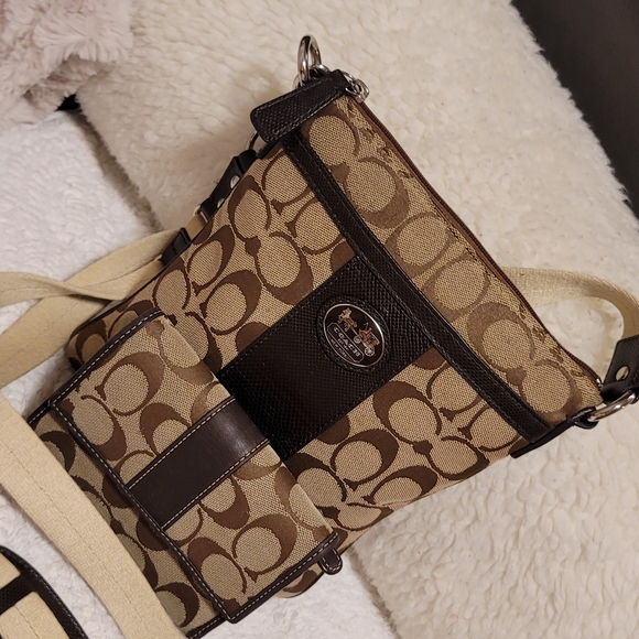 Coach canvas crossbody and wallet - Picture 12 of 12